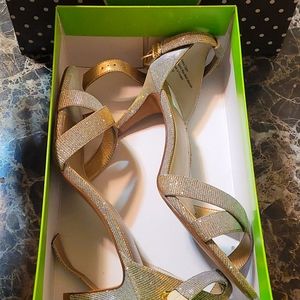 Kelly & Katie used womens shoes size 10